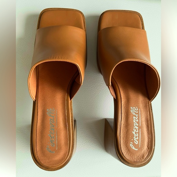 NWT L’Intervalle Tan Leather sandals 41/10 - Picture 2 of 8